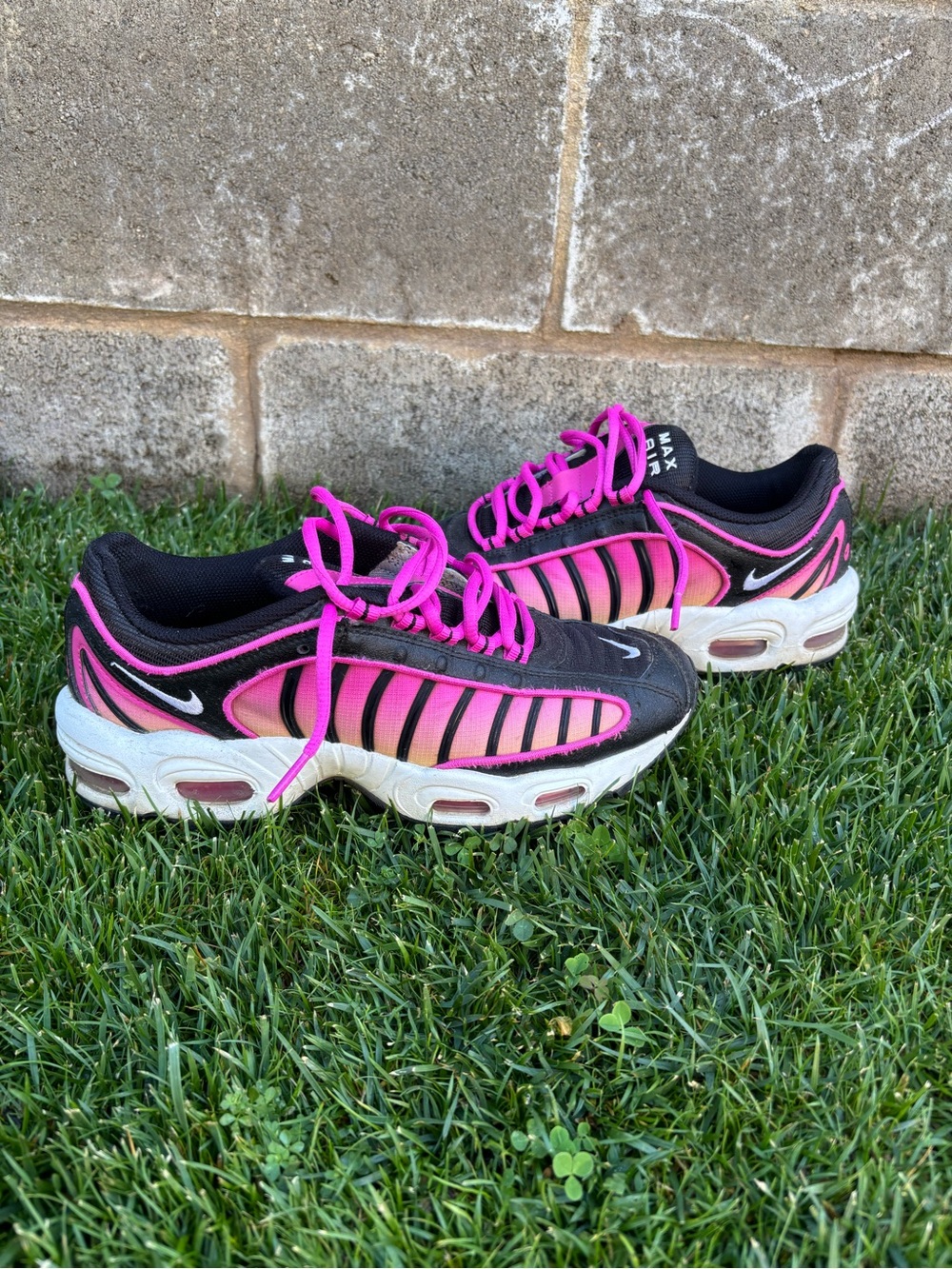 Nike Air Max Tailwind IV Women's Black White Fire Pink
